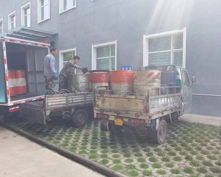 長治嘉鴻總結(jié)，危險廢物該如何處理？